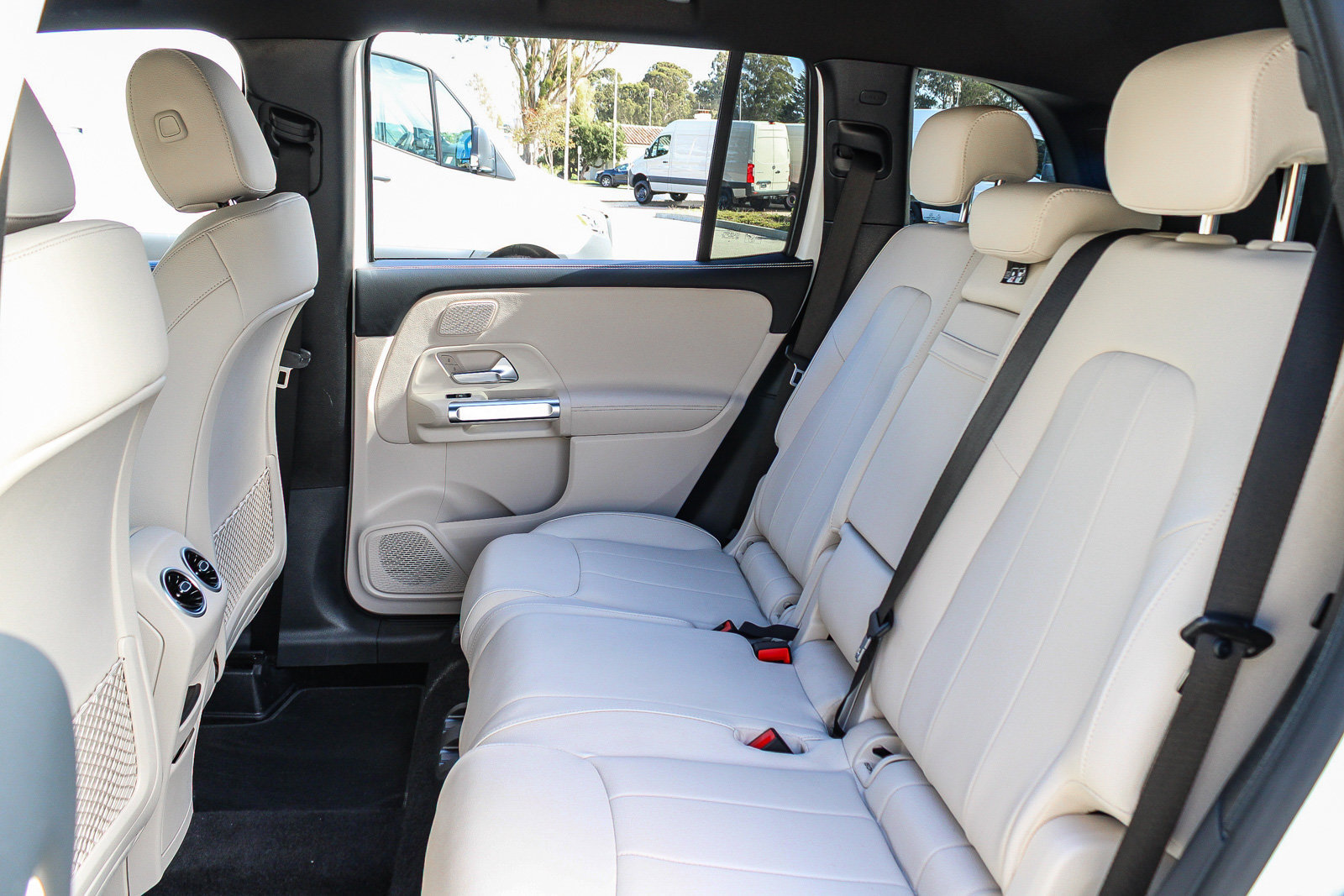 Certified 2026 Mercedes-Benz GLB 250 4MATIC image 20