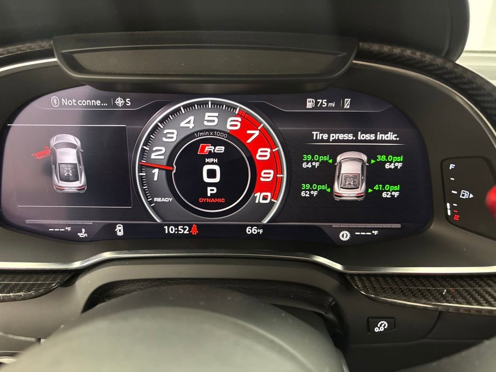 Used 2018 Audi R8 V10 w/ Premium Package image 50