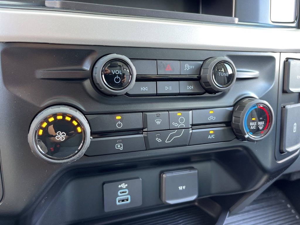 New 2026 Ford F350 XL w/ XL Chrome Package image 10