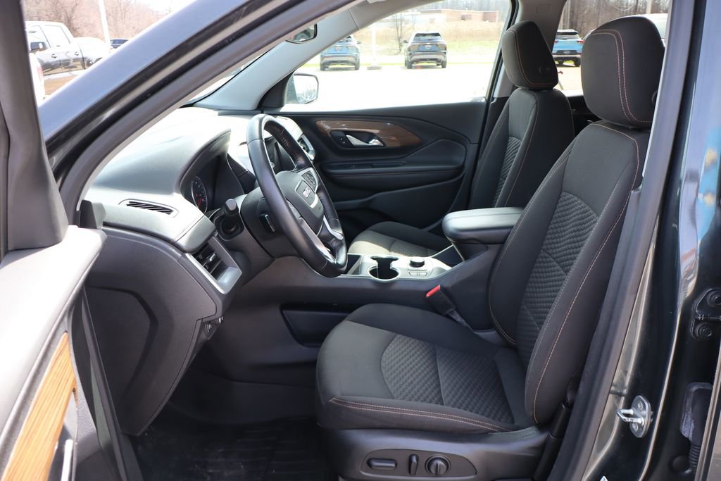 Used 2020 GMC Terrain SLE w/ Driver Convenience Package image 11