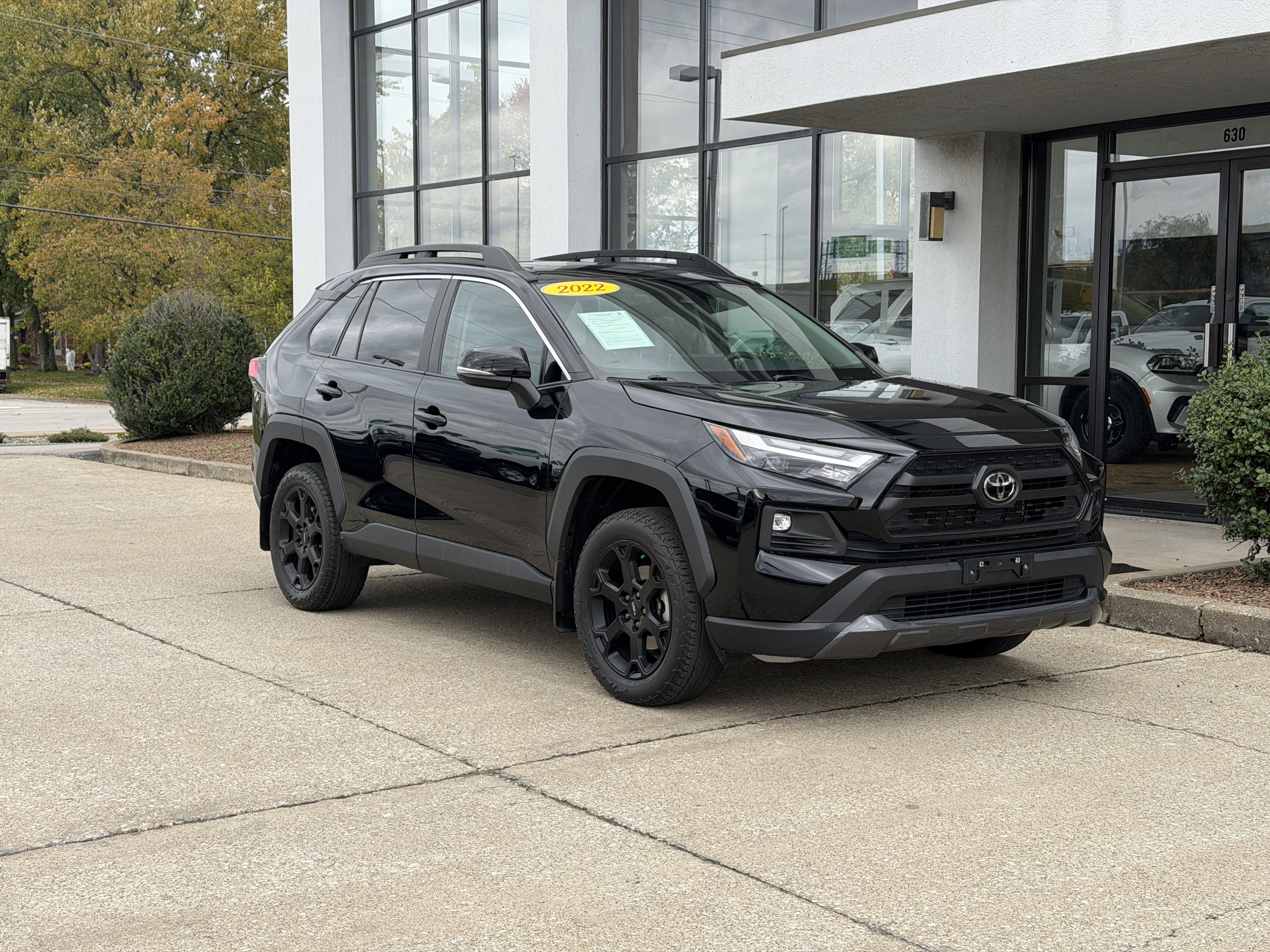 Used 2022 Toyota RAV4 TRD Off-Road image 2