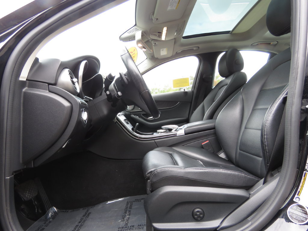 Used 2015 Mercedes-Benz C 300 4MATIC Sedan image 10