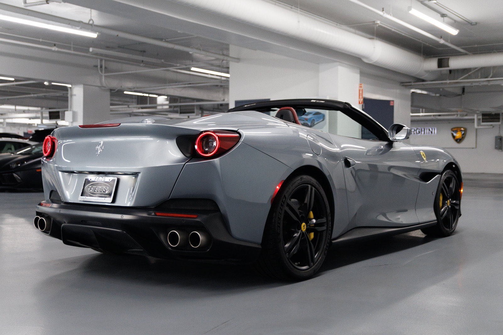 Used 2019 Ferrari Portofino RWD image 11