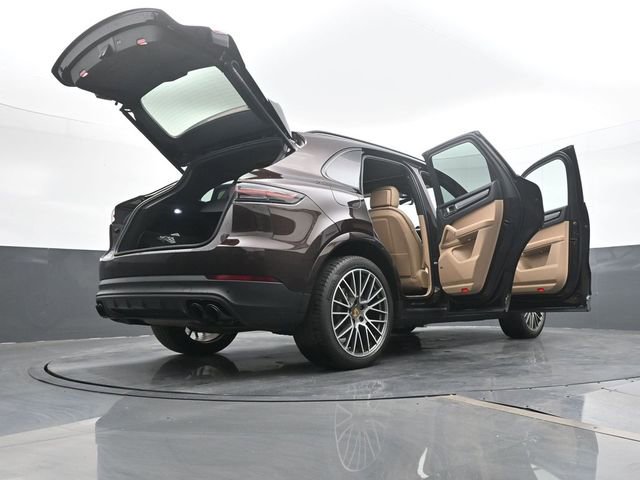 Certified 2023 Porsche Cayenne S Platinum image 27