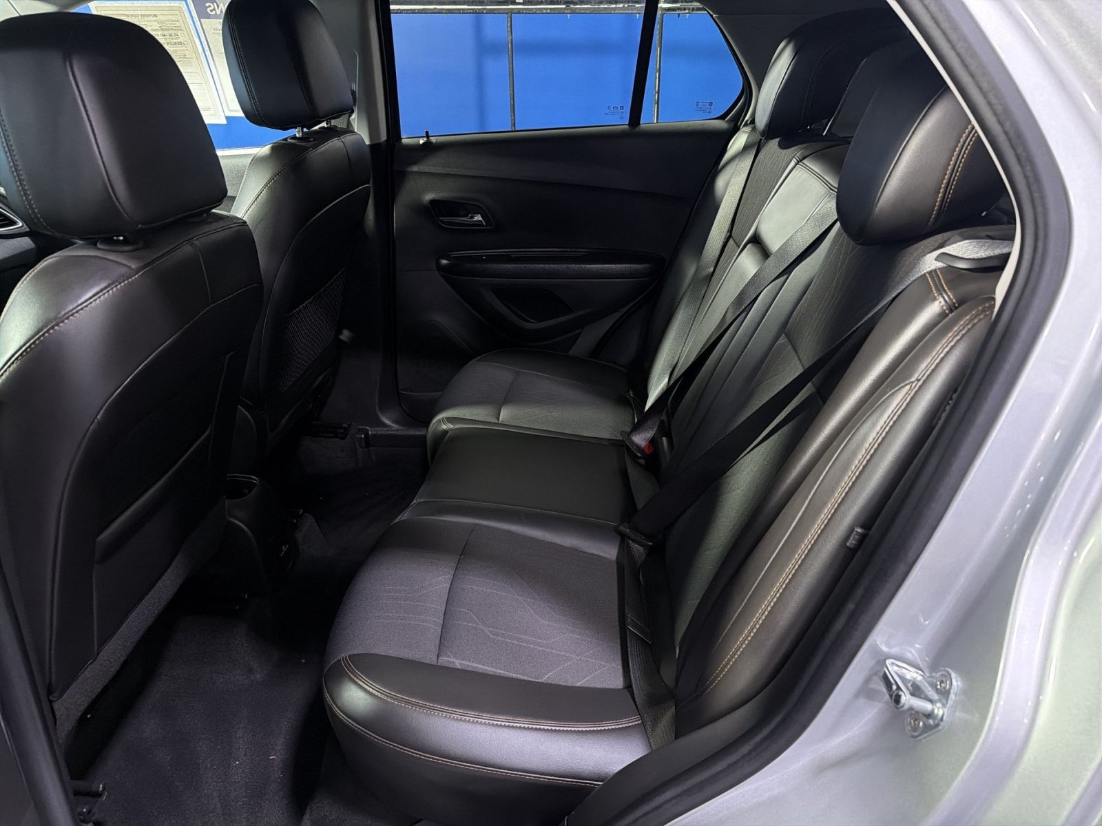 Used 2021 Chevrolet Trax LT AWD/4WD image 26