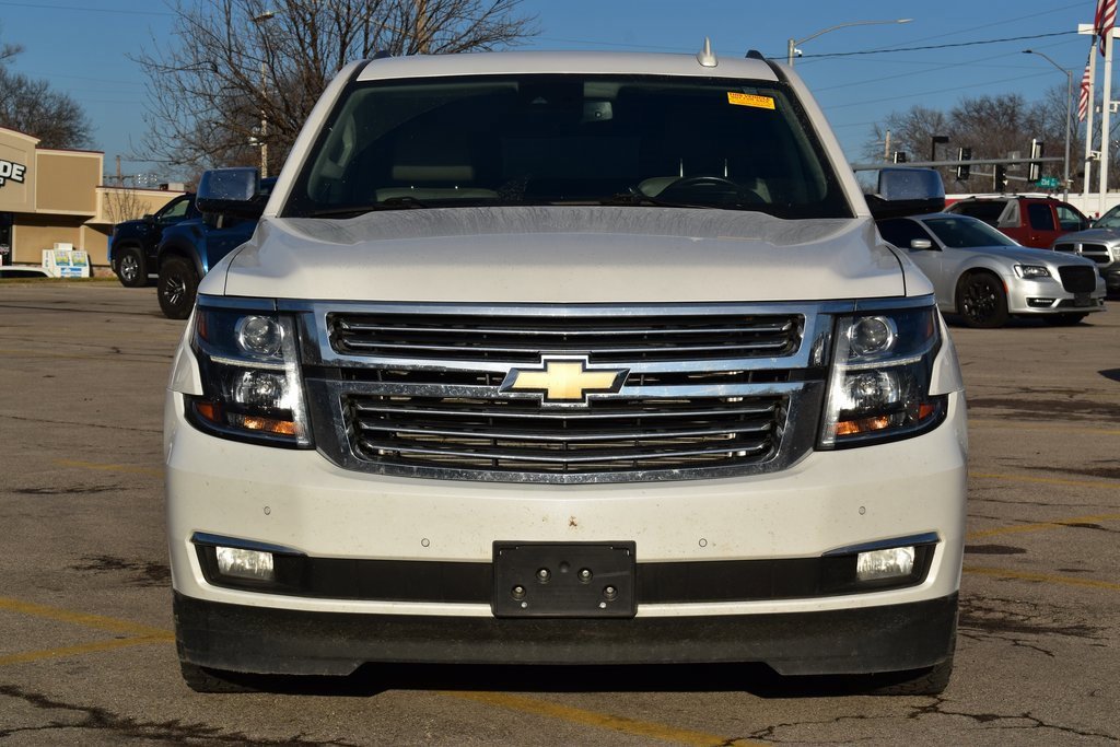 Used 2016 Chevrolet Suburban LTZ image 2