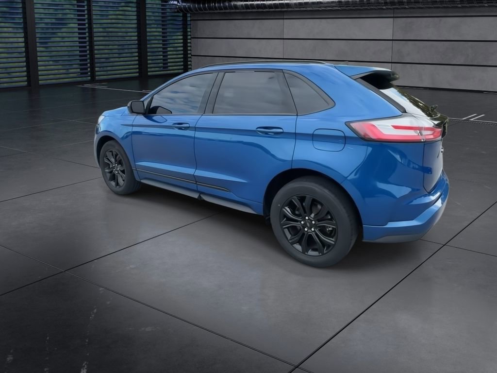 Used 2022 Ford Edge SE w/ Black Appearance Package image 6
