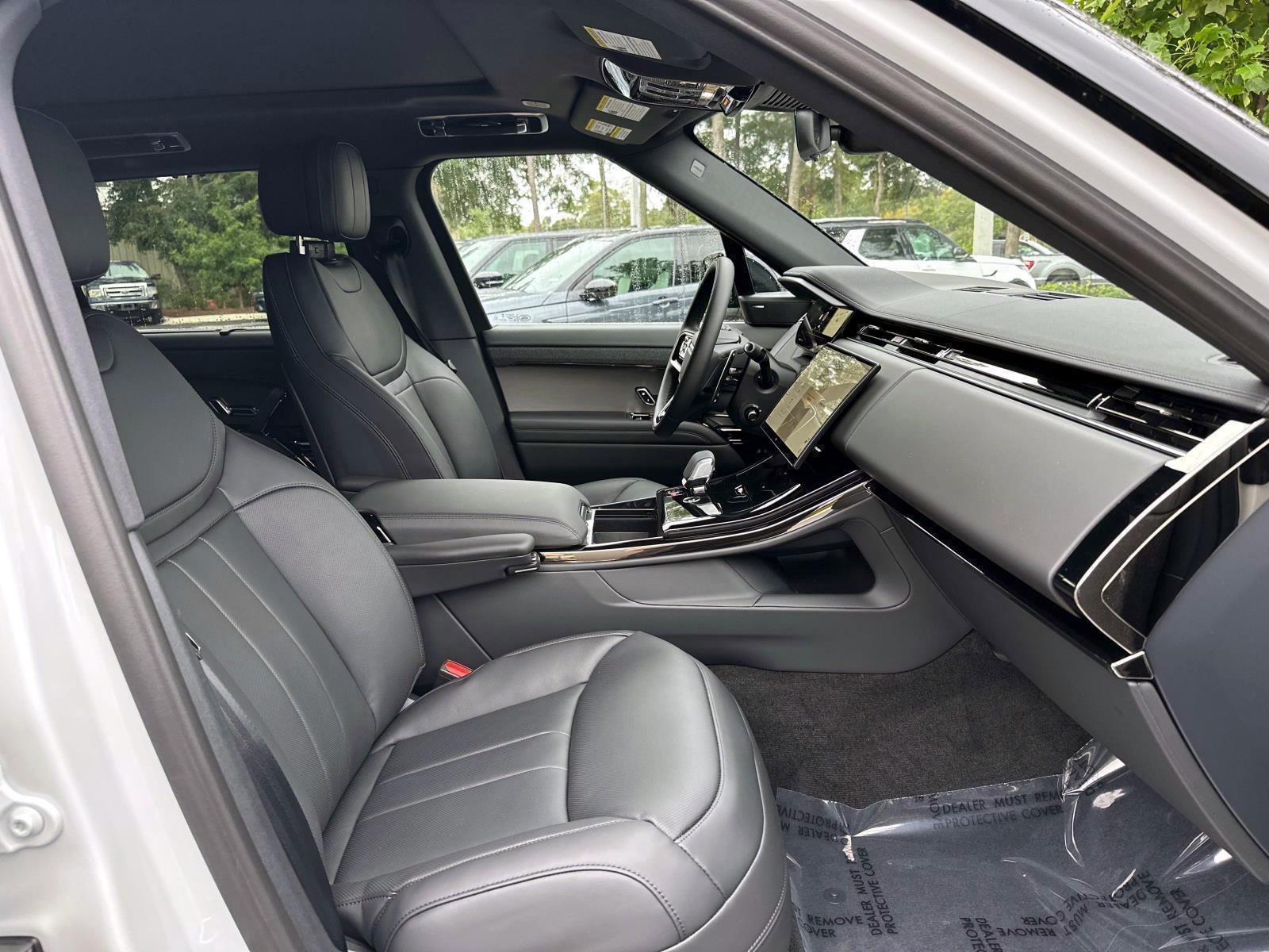 New 2025 Land Rover Range Rover Sport Dynamic SE image 7