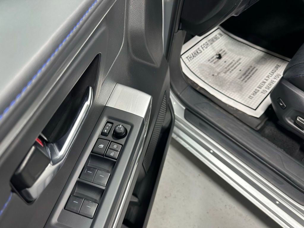 Used 2025 Toyota Tundra Platinum image 9