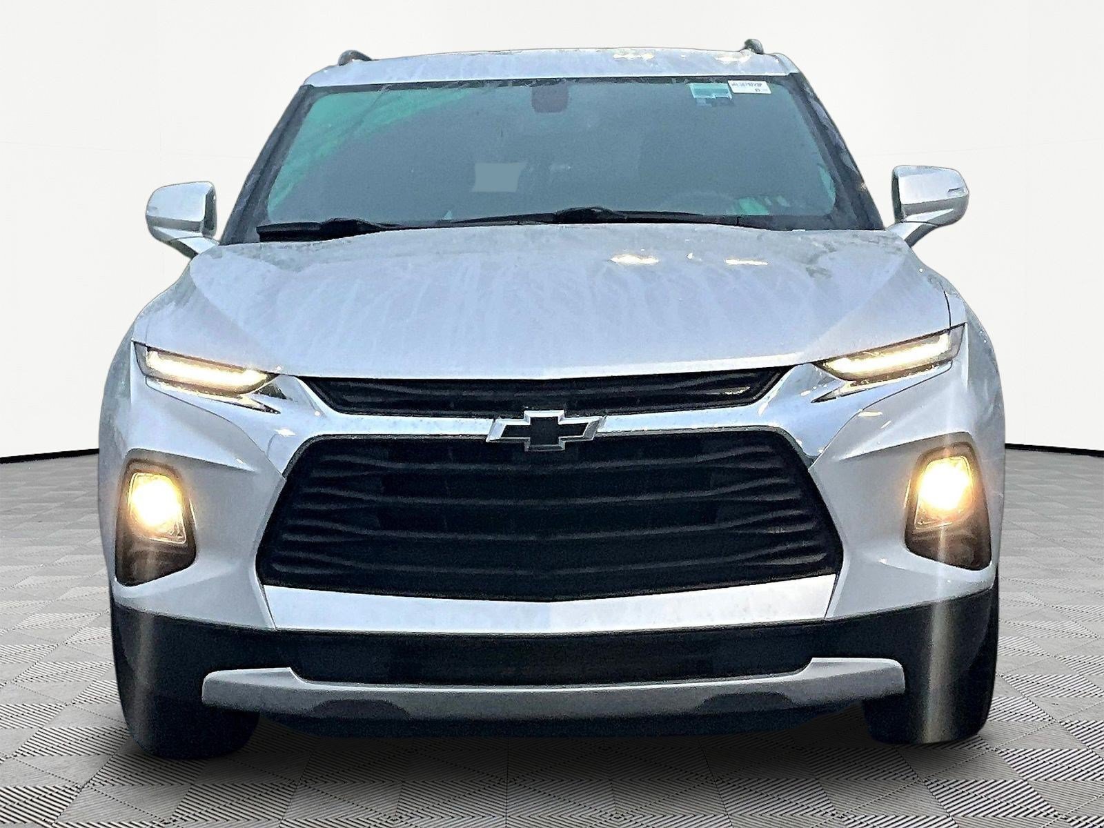 Used 2020 Chevrolet Blazer LT FWD image 2