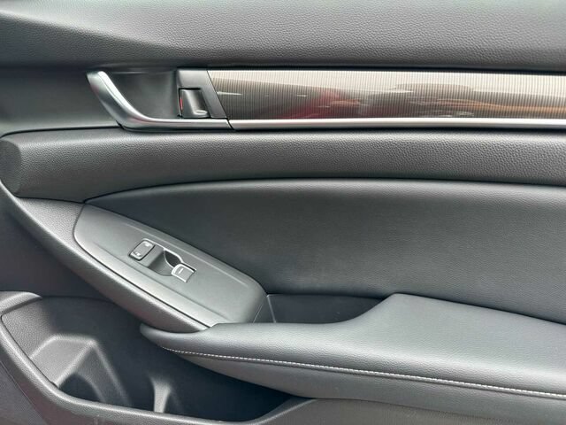 Used 2018 Honda Accord Sport image 20