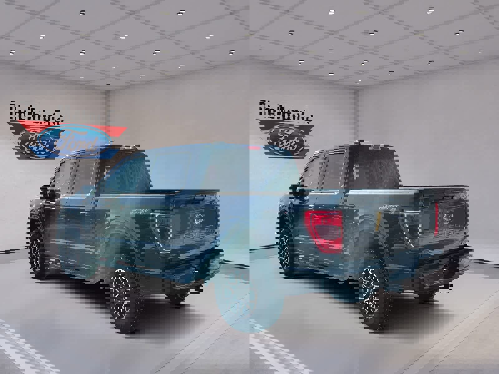 Used 2023 Ford F150 XLT w/ Equipment Group 302A High image 7