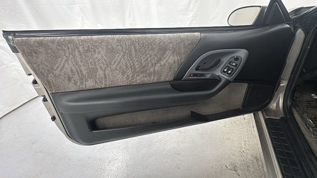 Used 2002 Chevrolet Camaro Base image 16