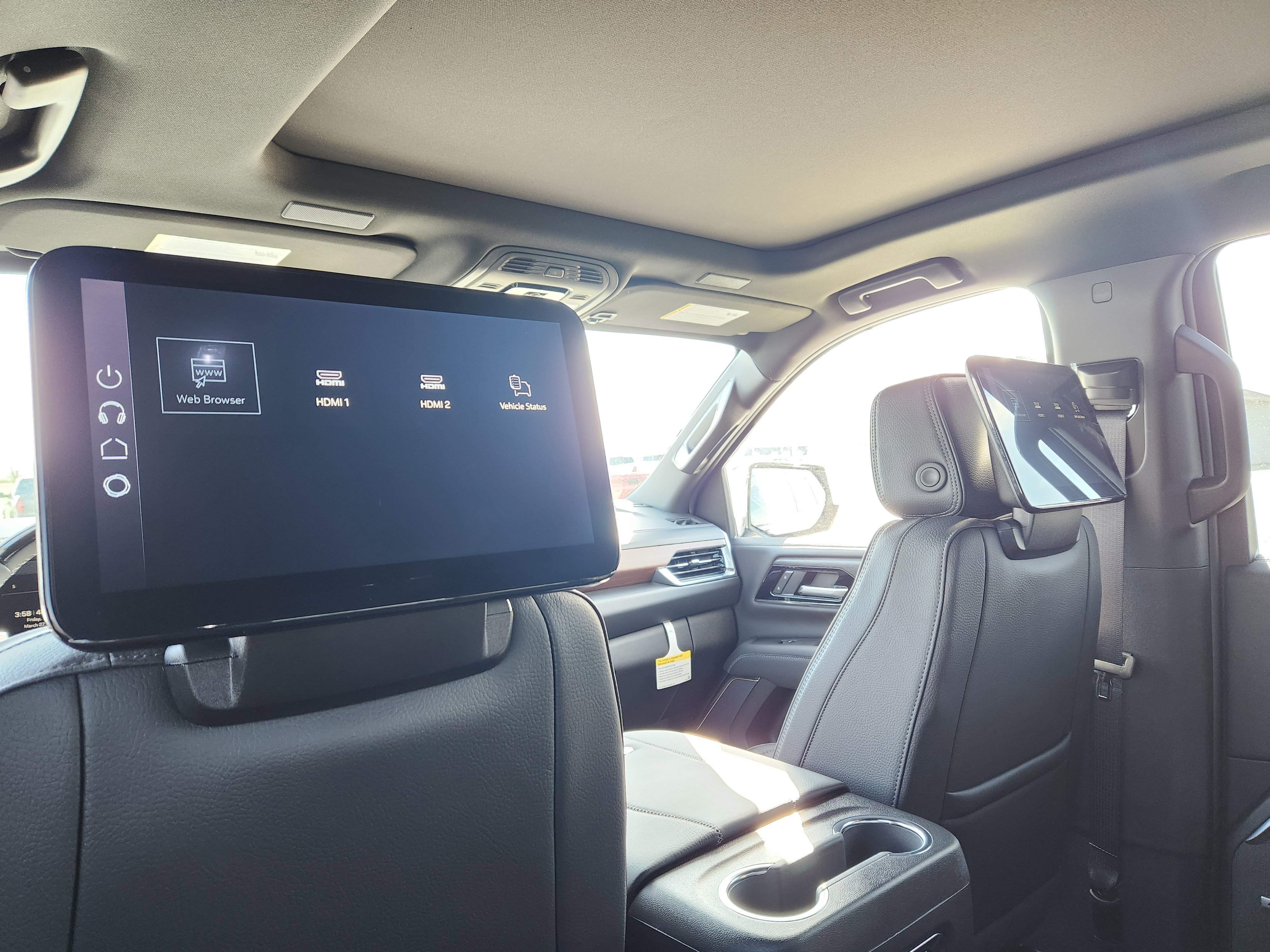 New 2026 GMC Yukon Denali w/ Denali Reserve Package image 18