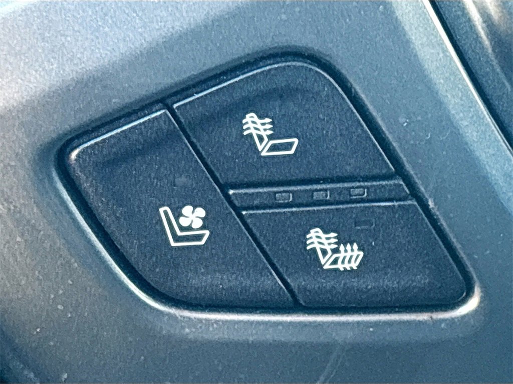 Used 2018 Chevrolet Silverado 1500 LTZ w/ Sport Package image 20