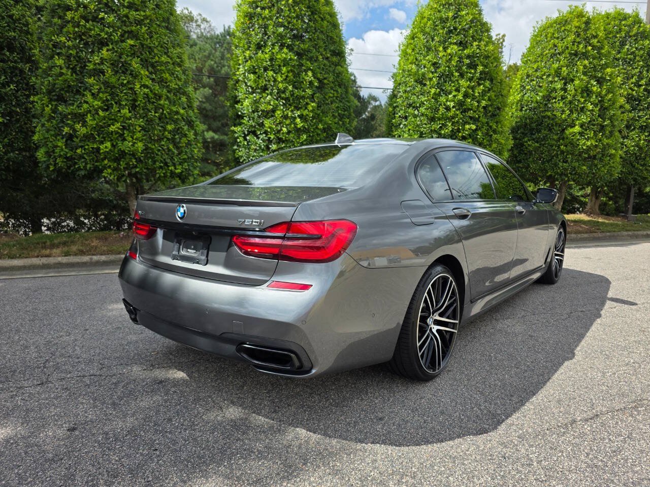 Used 2019 BMW 750i xDrive w/ Executive Package AWD/4WD image 5