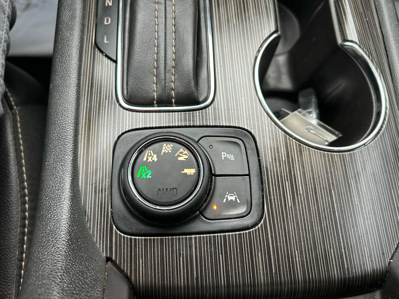 Used 2017 GMC Acadia SLT AWD/4WD image 27