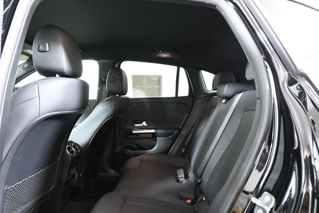 Certified 2025 Mercedes-Benz GLA 250 4MATIC image 32