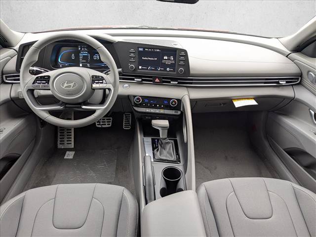 Used 2026 Hyundai Elantra Sport FWD image 16