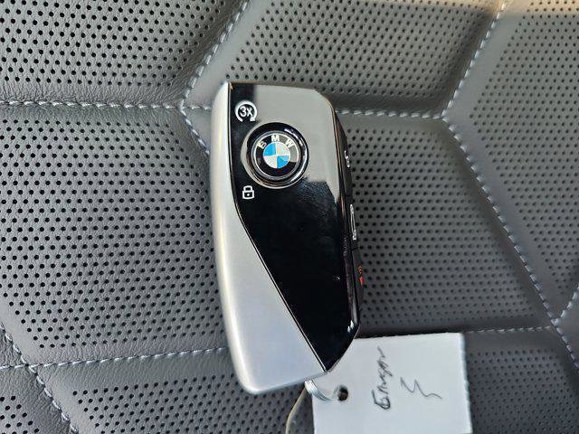 New 2025 BMW i7 xDrive60 image 37