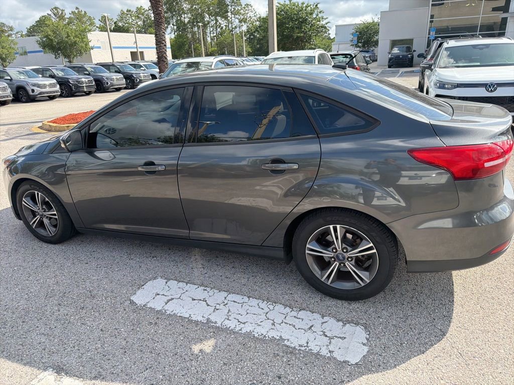 Used 2016 Ford Focus SE FWD image 7