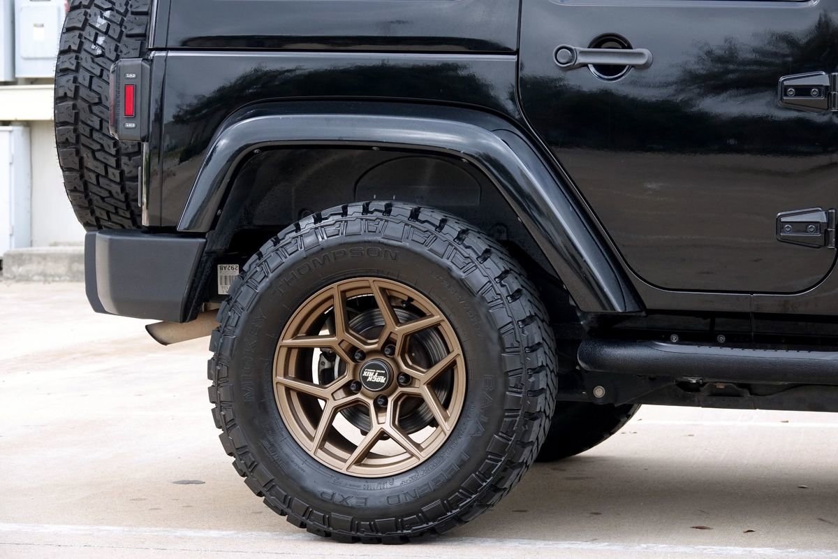 Used 2013 Jeep Wrangler Unlimited Rubicon w/ Connectivity Group image 26