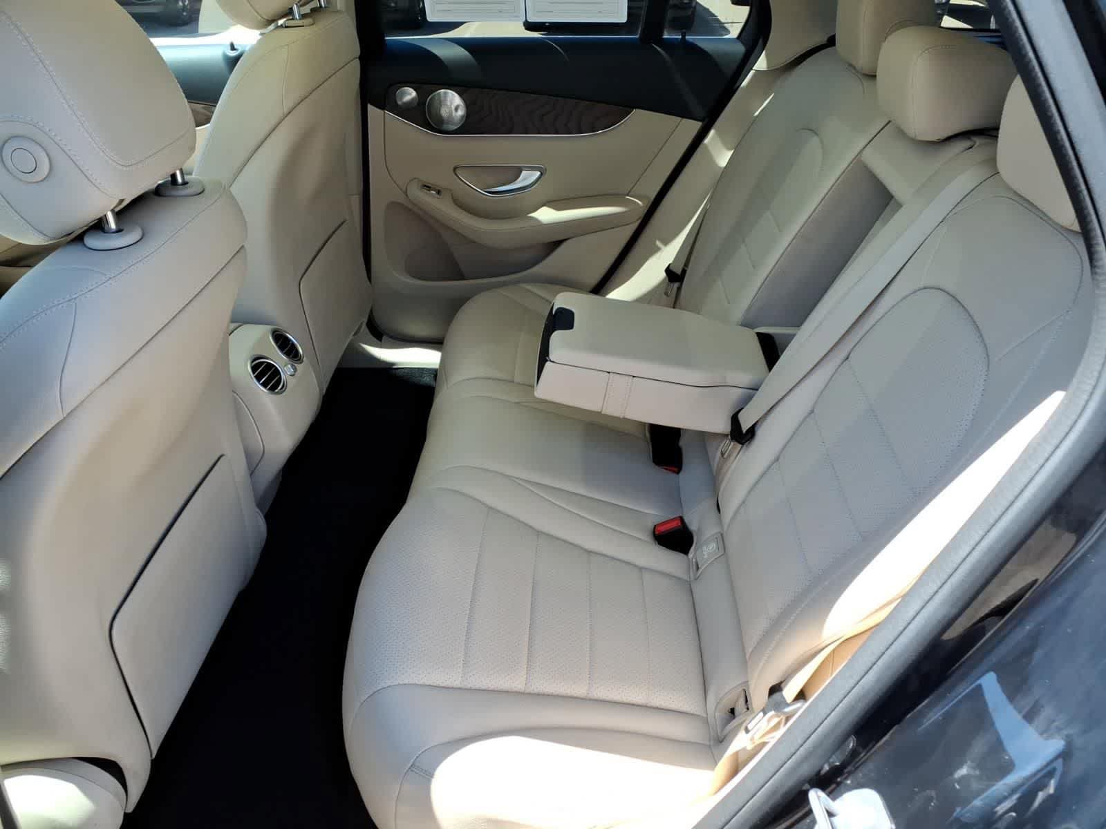 Used 2019 Mercedes-Benz GLC 350e 4MATIC image 9