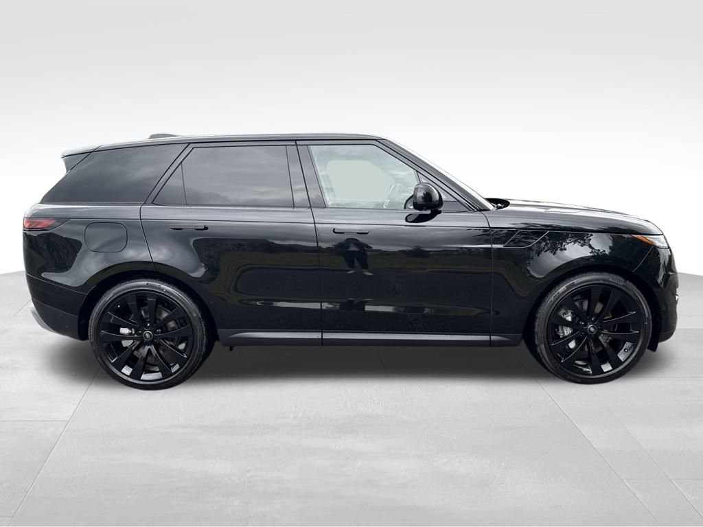 New 2025 Land Rover Range Rover Sport SE image 6
