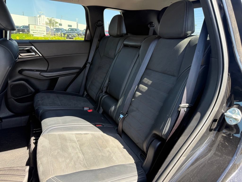 Used 2024 Mitsubishi Outlander SE AWD/4WD image 4
