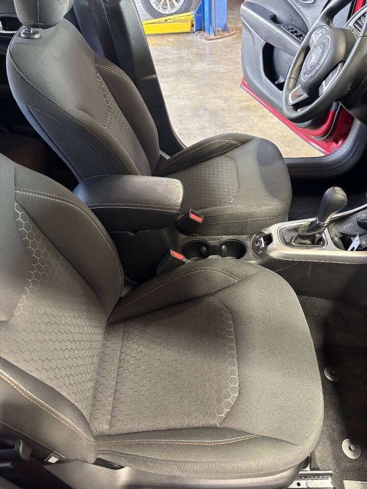 Used 2019 Jeep Compass Sport AWD/4WD image 7