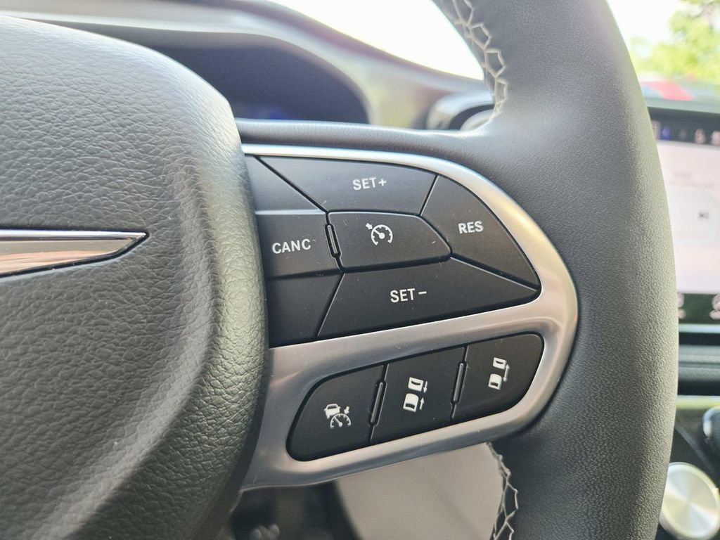 Used 2024 Chrysler Pacifica Touring-L w/ Road Tripper Package FWD image 22