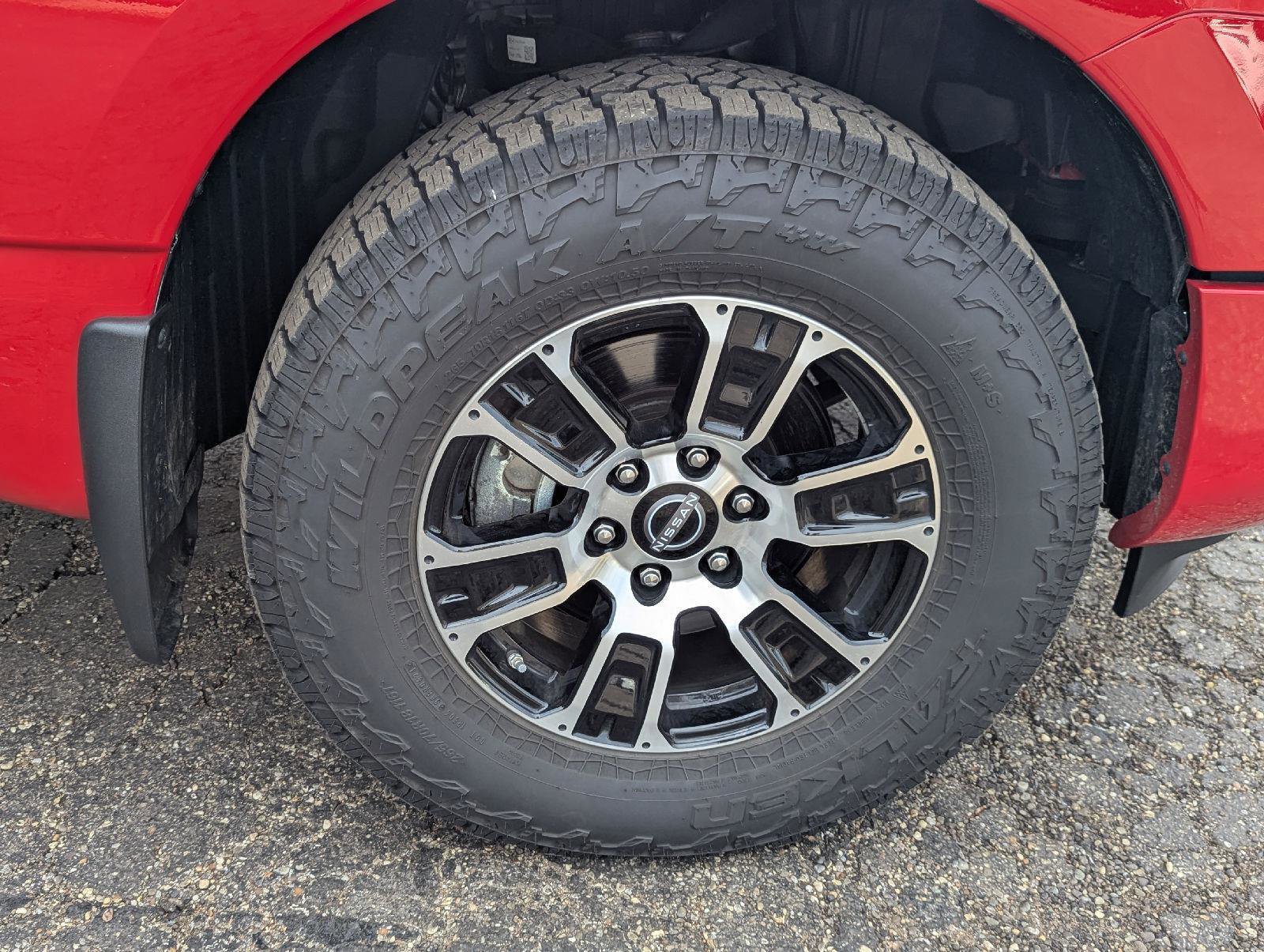 Used 2024 Nissan Titan SV w/ SV Utility Package image 39