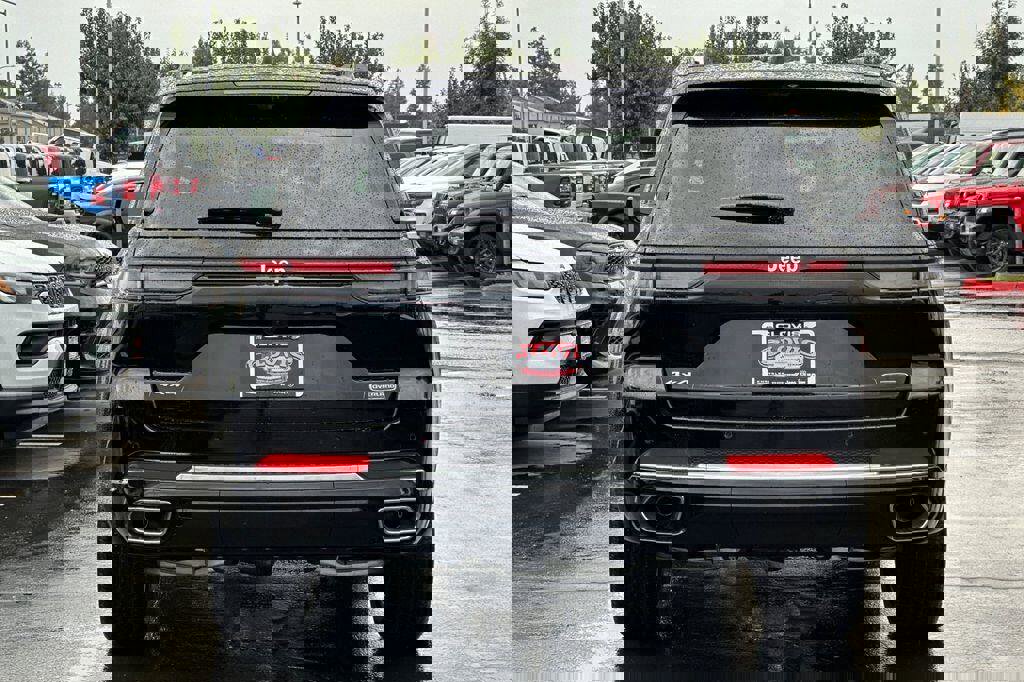 New 2025 Jeep Grand Cherokee Overland w/ Adv Protech Group III image 5