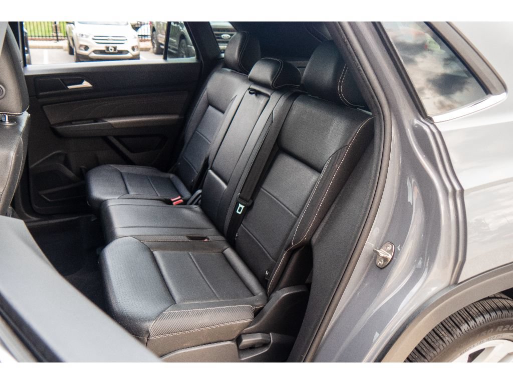 Used 2021 Volkswagen Atlas Cross Sport SE w/ Panoramic Sunroof Package AWD/4WD image 19