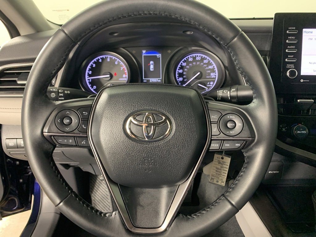 Used 2022 Toyota Camry SE image 21