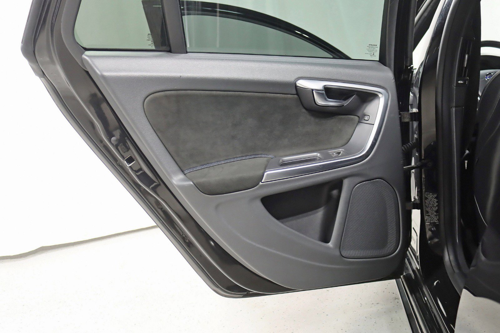 Used 2018 Volvo V60 T6 Polestar image 38