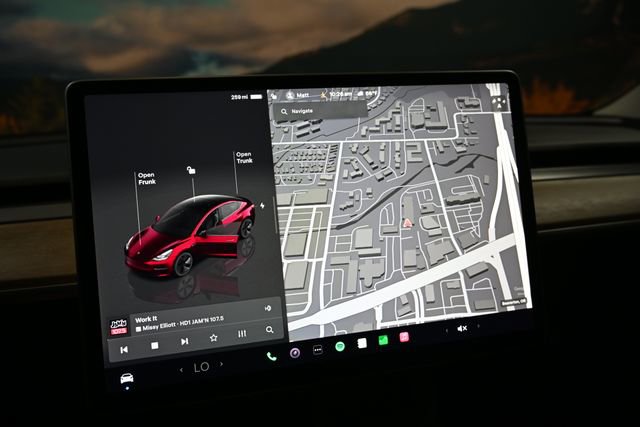 Used 2023 Tesla Model 3 Standard Range RWD image 31