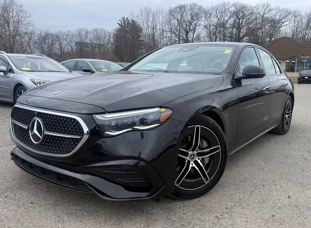 Used 2025 Mercedes-Benz E 450 4MATIC Sedan image 1
