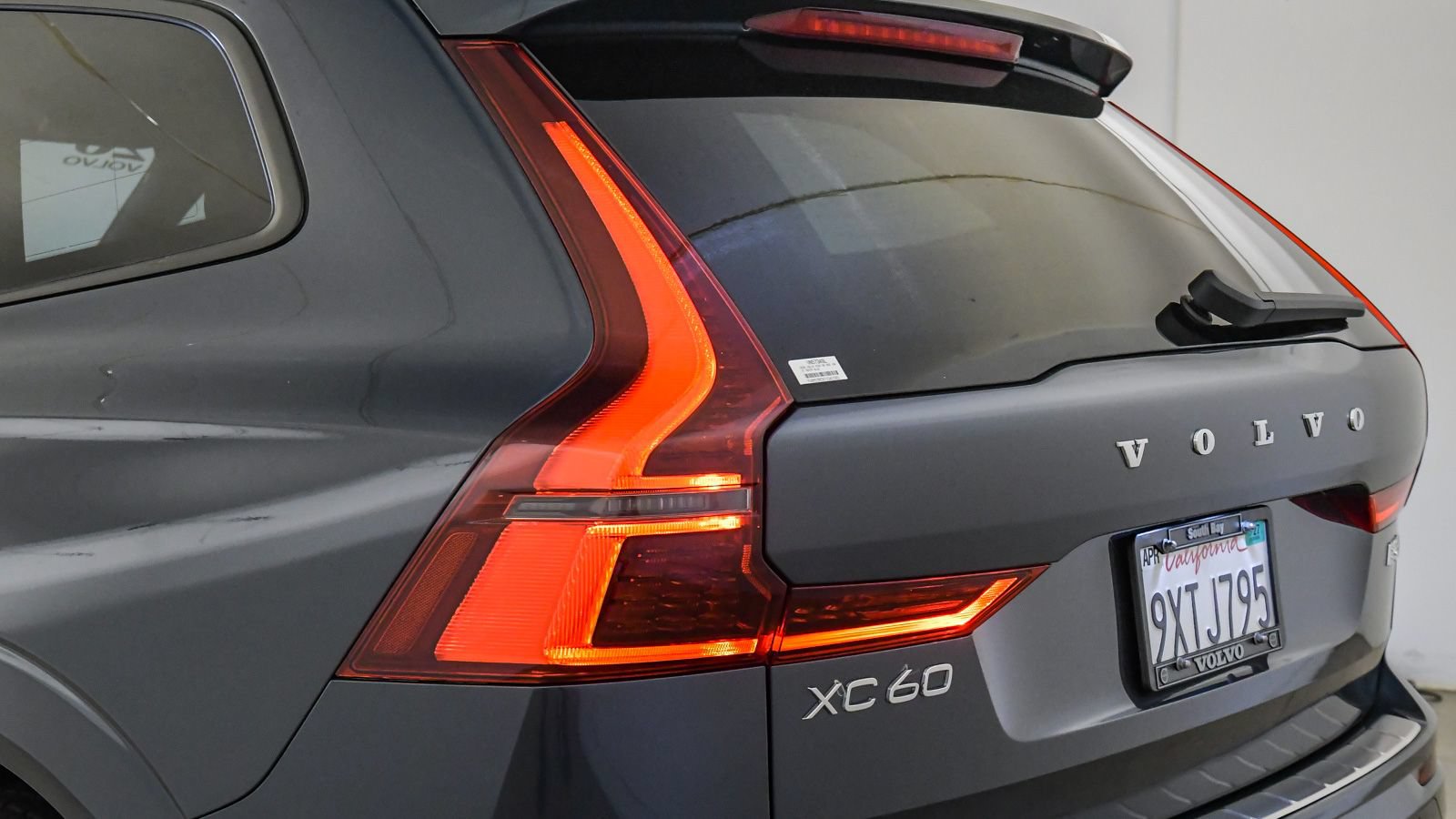Certified 2026 Volvo XC60 B5 Plus w/ Protection Package Premier AWD/4WD image 12