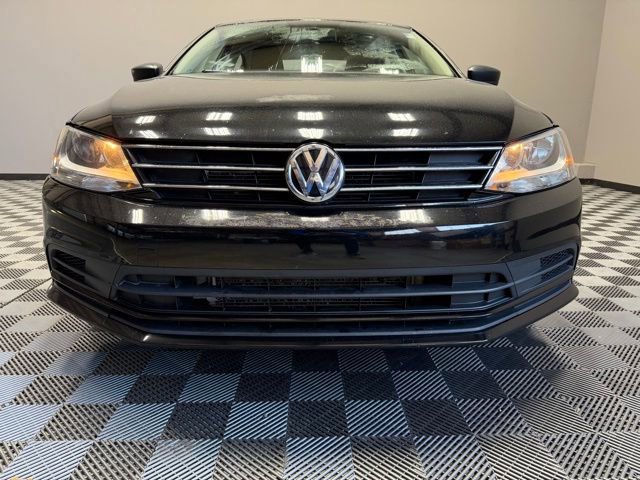 Used 2015 Volkswagen Jetta S image 3