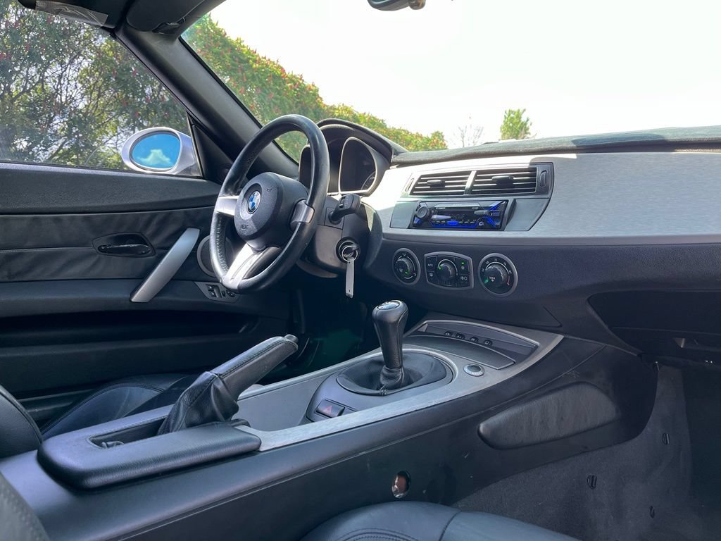 Used 2003 BMW Z4 2.5i RWD image 30