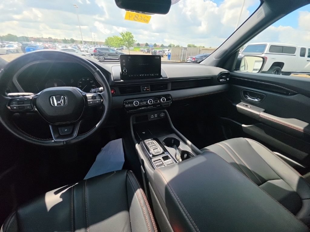Certified 2023 Honda Pilot TrailSport image 28