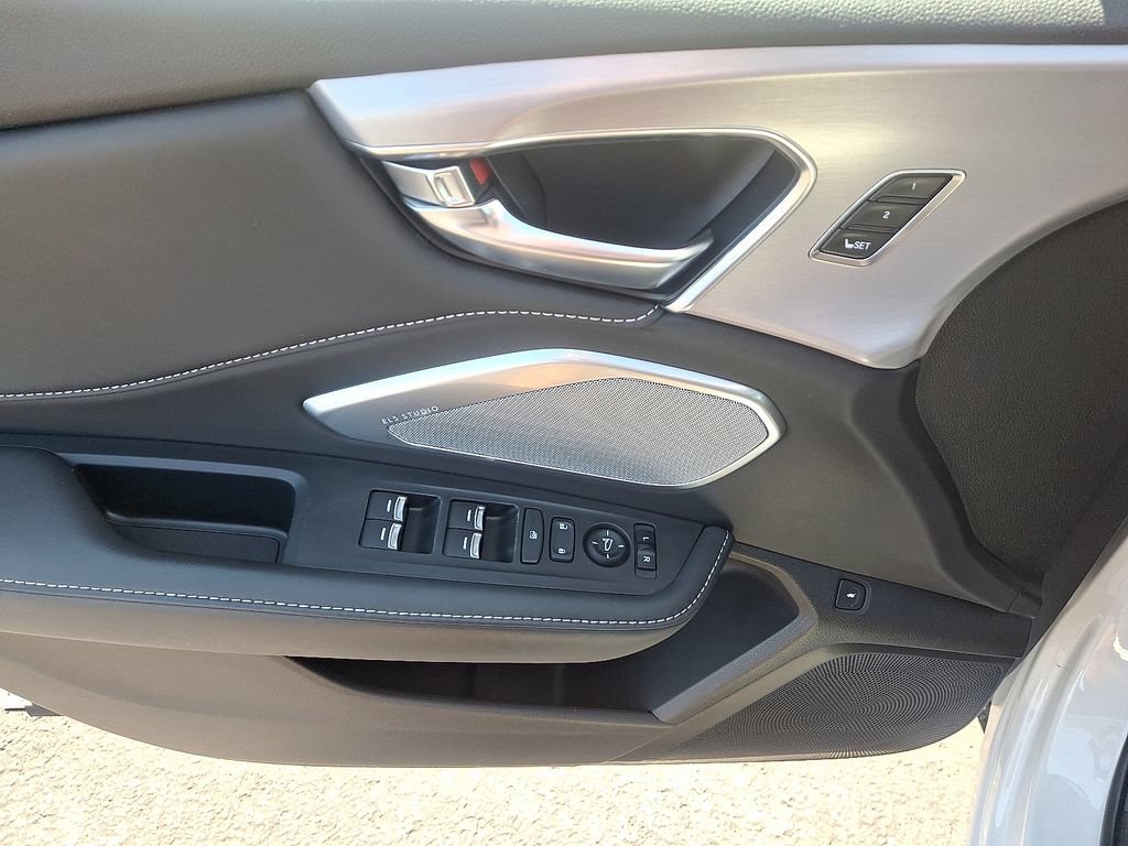 Certified 2023 Acura RDX w/ Technology Package AWD/4WD image 13