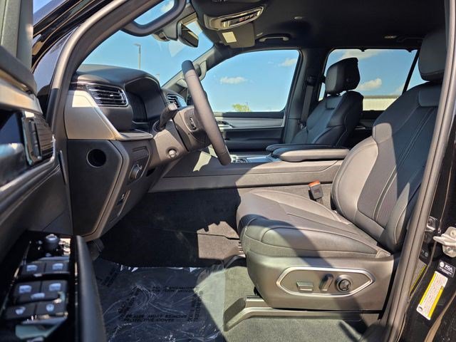 New 2026 Jeep Grand Wagoneer Limited w/ Convenience Group I AWD/4WD image 28