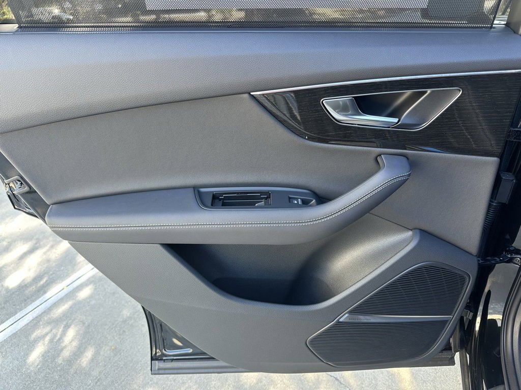 New 2025 Audi Q7 3.0T Premium Plus image 15