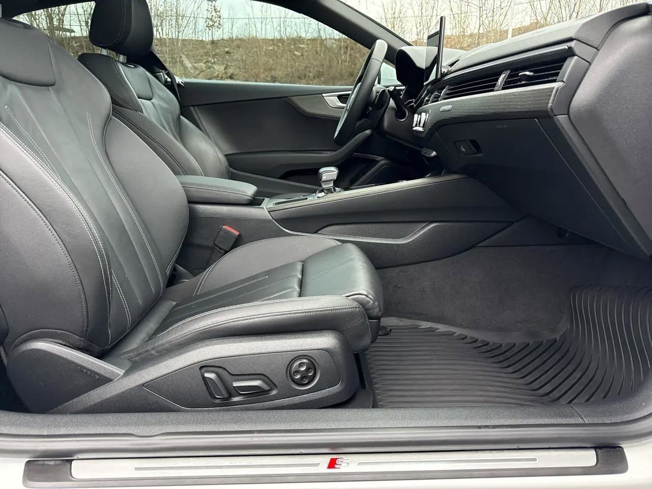 Used 2022 Audi A5 2.0T Premium image 21