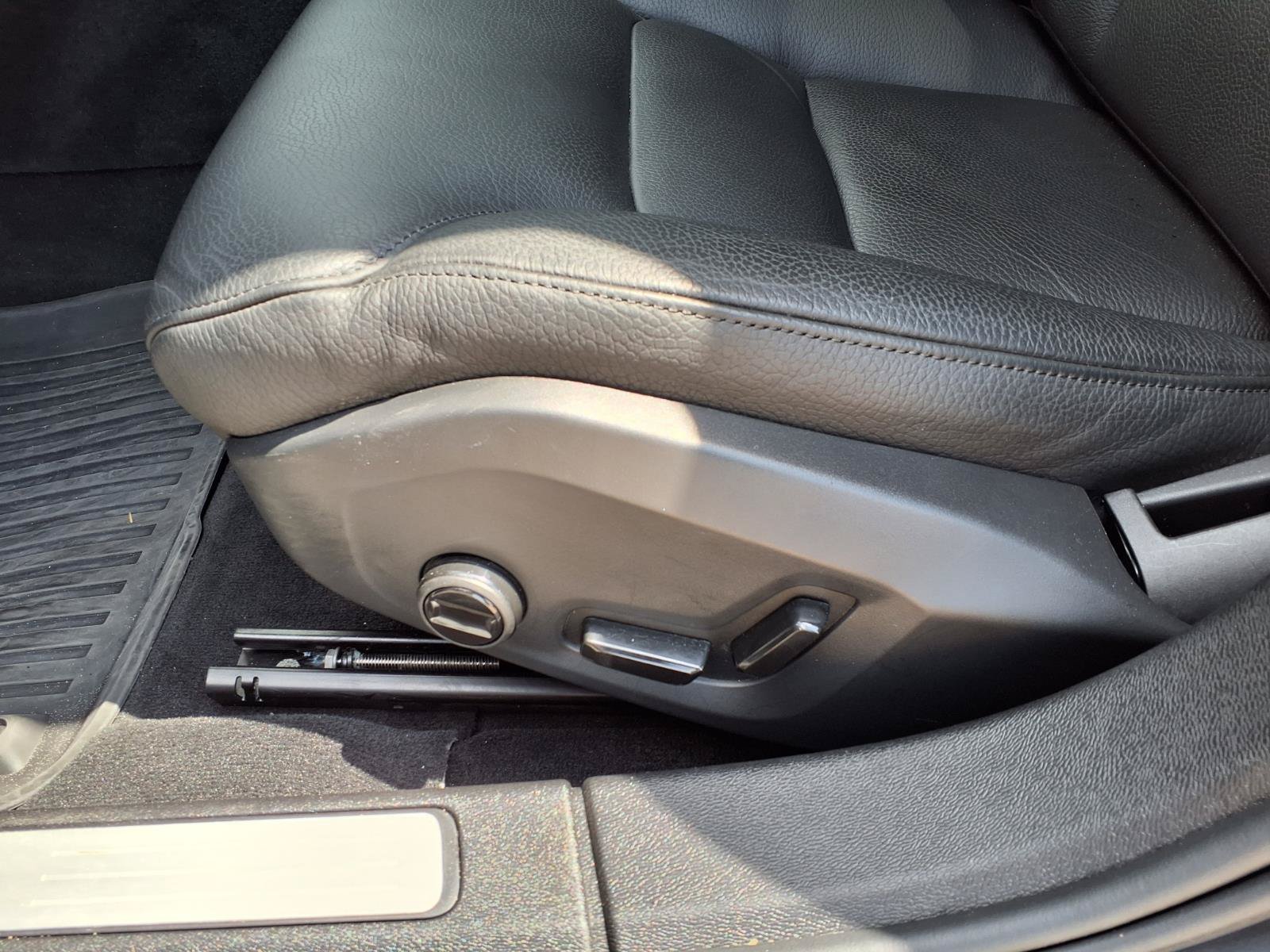 Certified 2025 Volvo S60 B5 Plus FWD image 23