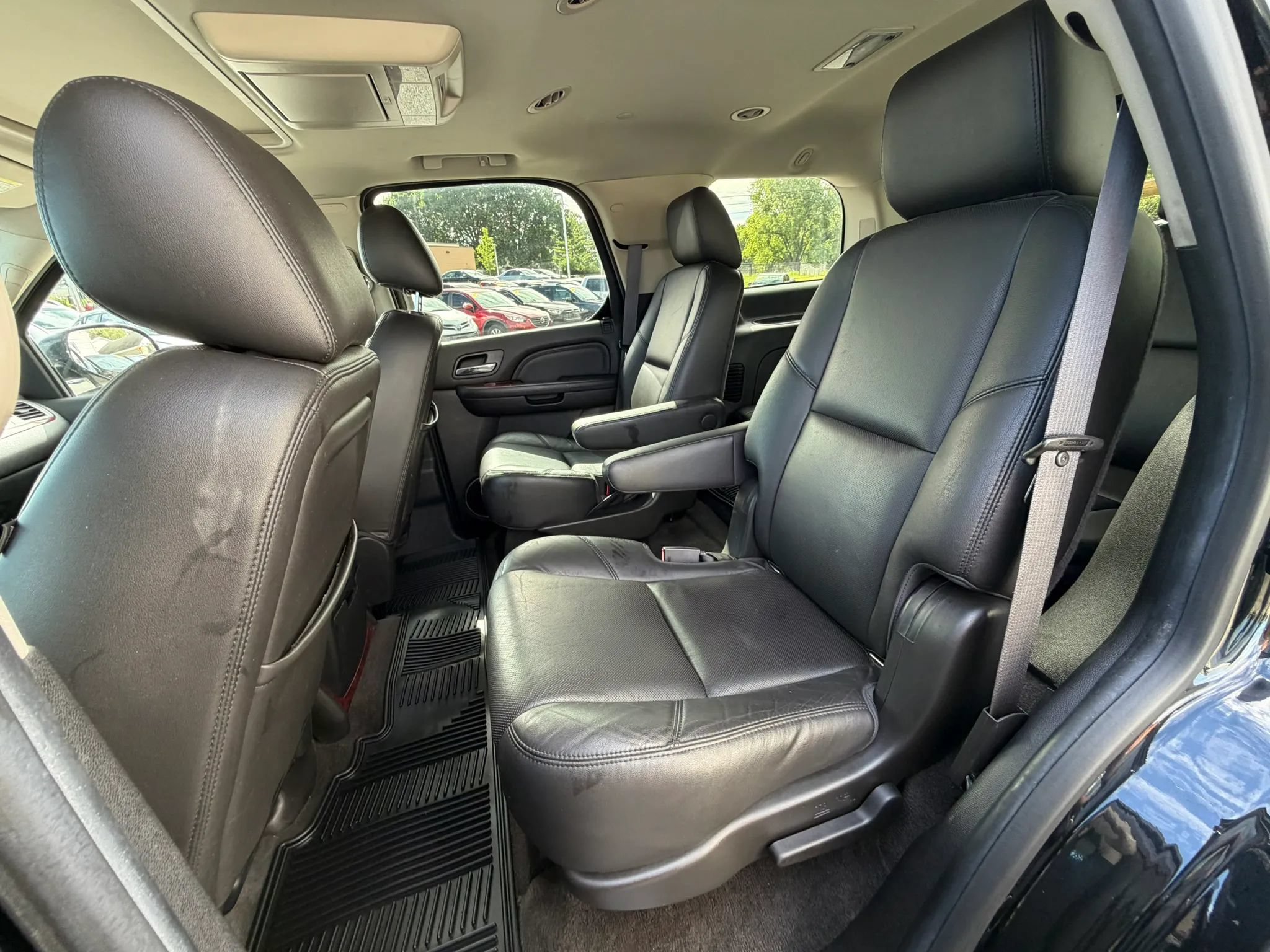 Used 2014 Cadillac Escalade Premium AWD/4WD image 19