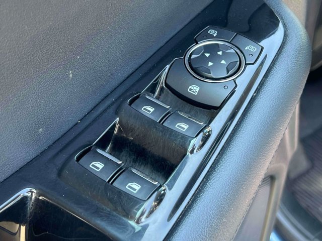 Used 2018 Ford Edge SEL w/ Equipment Group 201A AWD/4WD image 23