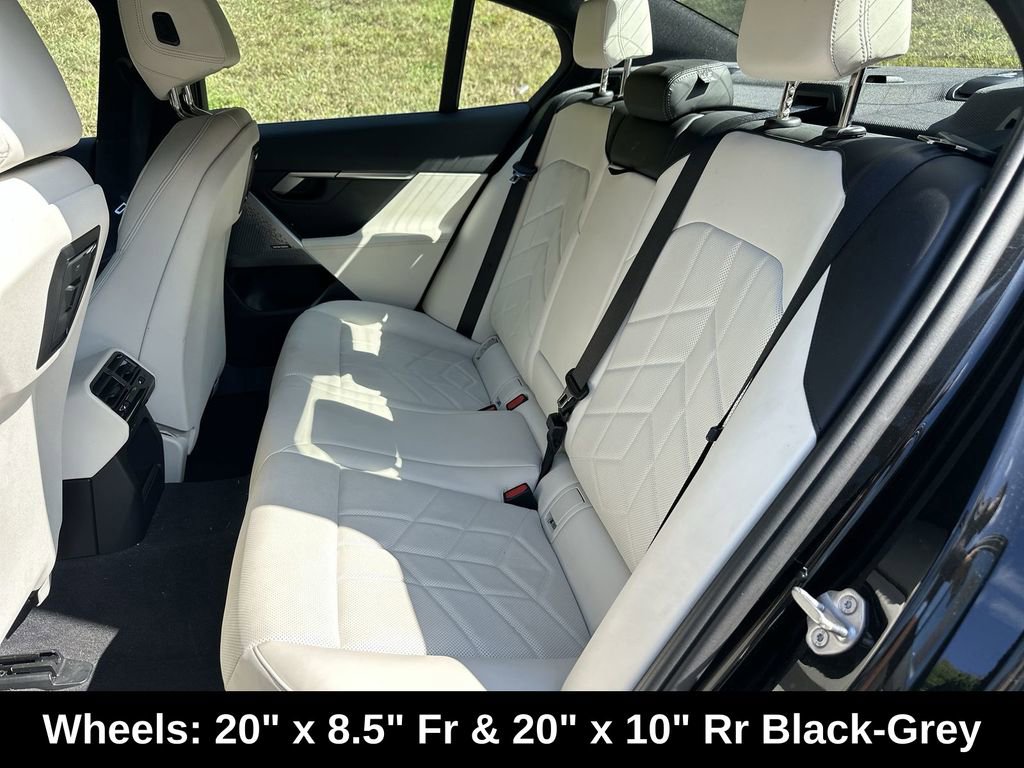 Used 2024 BMW 540i xDrive 540i xDrive image 29